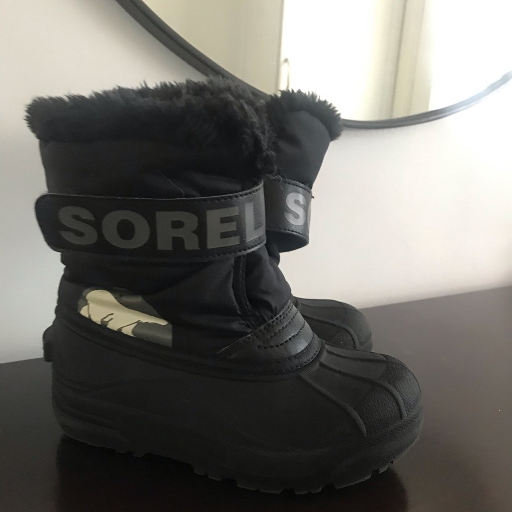 Kid’s Sorel  snow boots